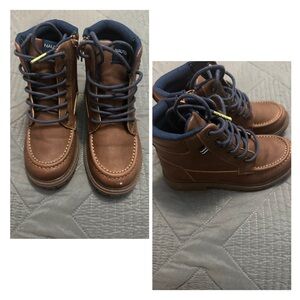 Nautica boots size 1